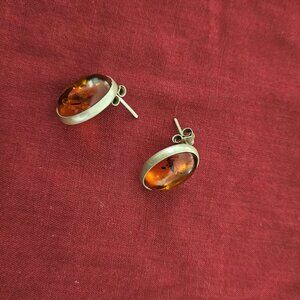Sterling Silver earrings with Amber stones, for pierced ears